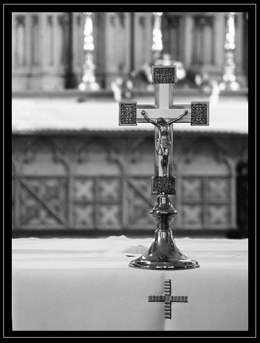<B>IN NOMINE PATRIS ET FILII ET SPIRITUS SANCTI</B>