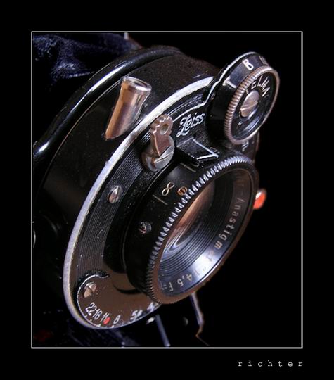 Carl Zeiss