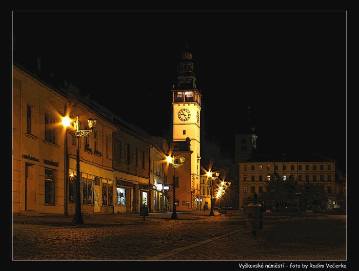 noční náměstí ve Vyškově