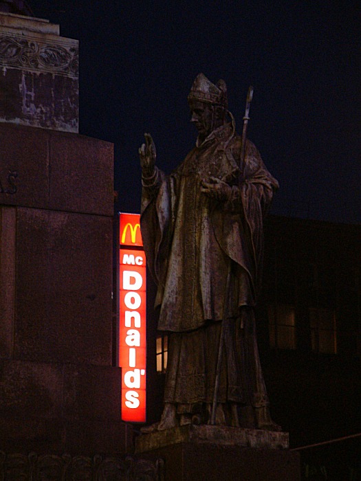 Dvojitej Hamburger - aneb žehnám ti McDonalde