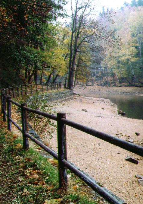 přehrada
