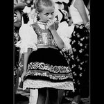 .:)<b>Nesmělá</b>(:.