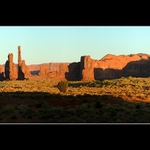 <b>MONUMENT VALLEY</b>