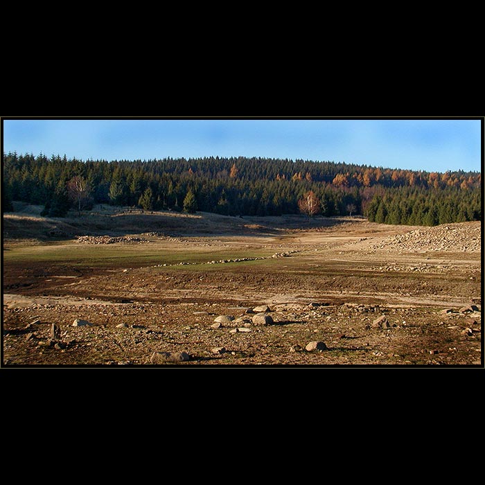 <b>:.NA KAMENI KÁMEN.: