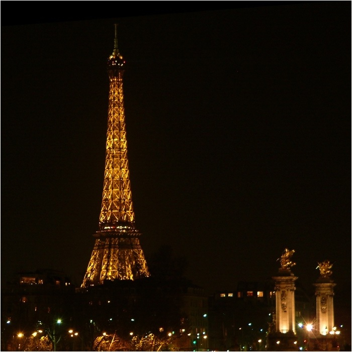 Noční Paříž III