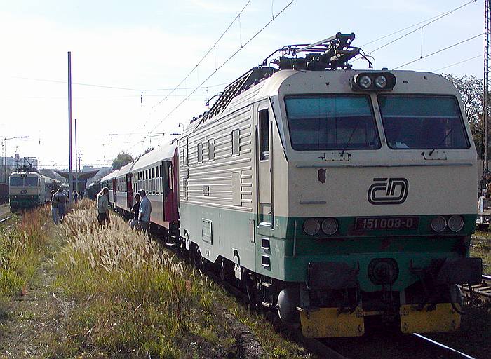 setkani 2 lokomotiv v recanech