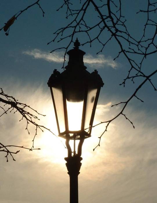 Slunecni lampa