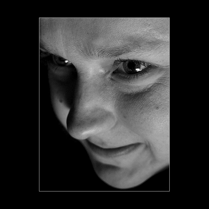 <b>::that face::</b>