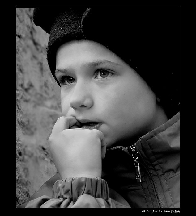 <b> - Z A M Y Š L E N Á  - </b>