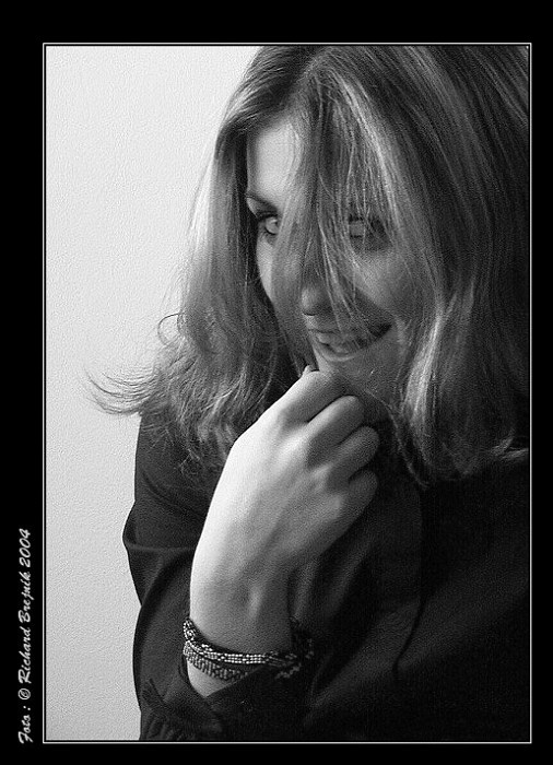  <B>ROZPUSTILÁ...</B>