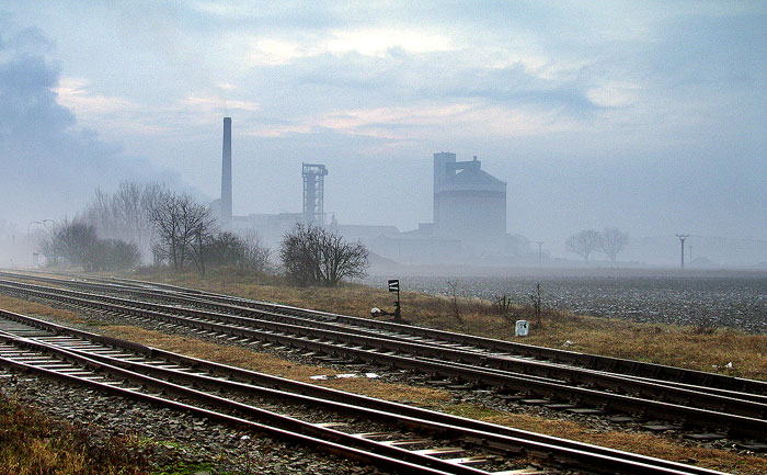 Mlha nad cukrovarem