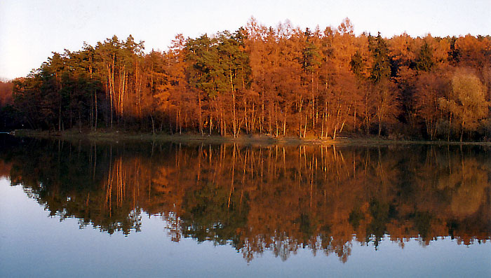 zrcadlení-světlo a stín