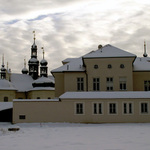 Nové se tlačí do popředí