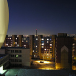 Nočný výkuk z okna