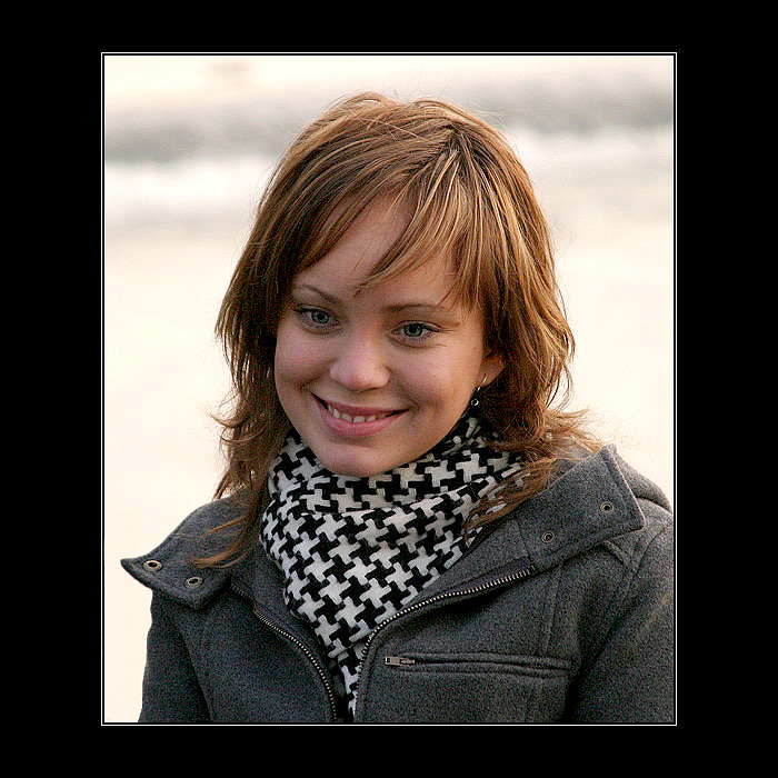 * <b> ŠŤASTNÁ BÁRA </b> *