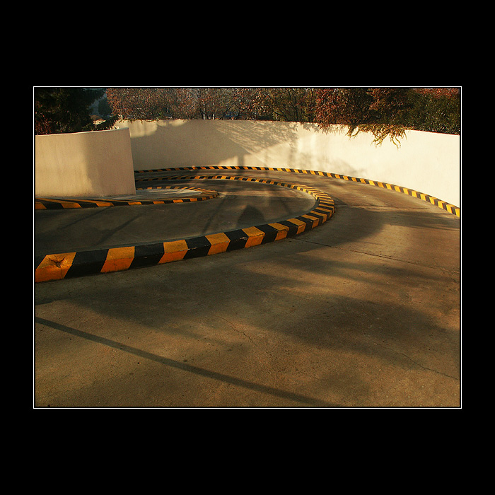 * <b> ŠNEKOVKA </b> *