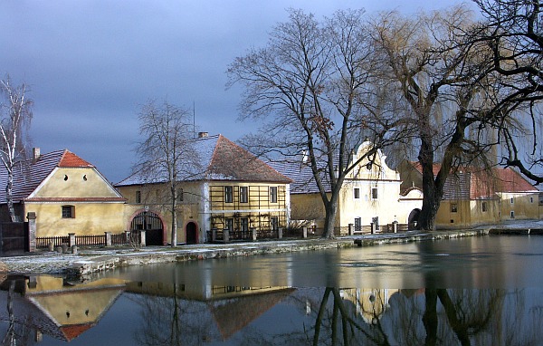 Zrcadlení.