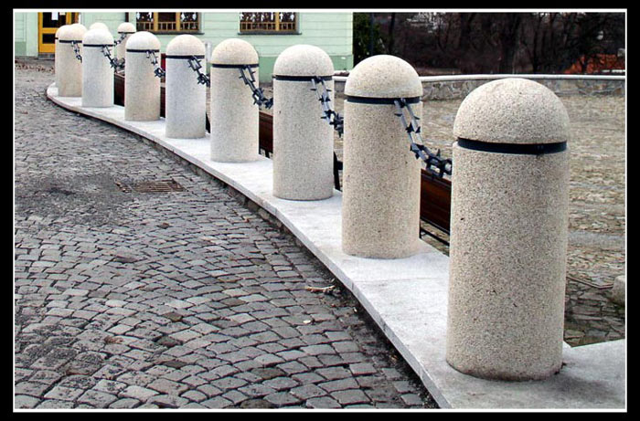 Dvanáct