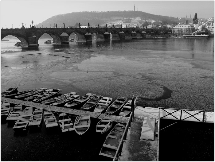 <B>V přístavu :o)))