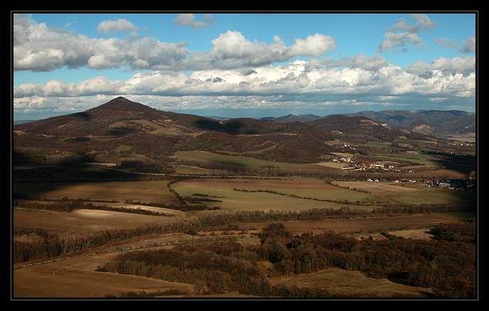 <b>Středohorská nálada</b>