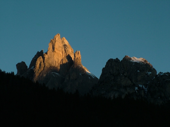 Svitani nad Dolomity