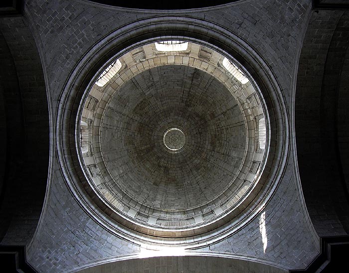 Kupole a v ní kopule