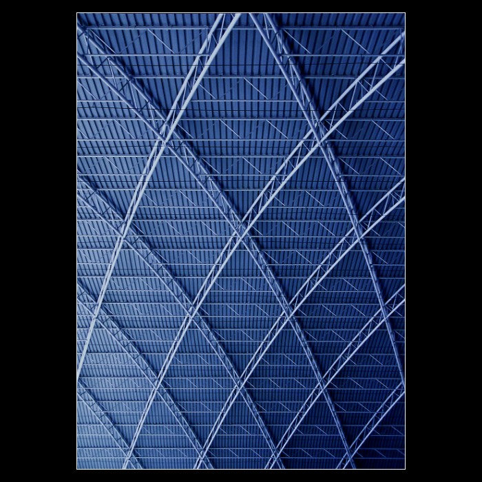 ocelová fontána III