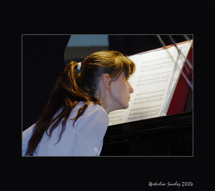 Nevidomá klavíristka