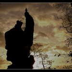 Podvečer svatého muže...