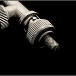 Makro: Padesát Ohmů