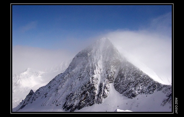 ..." 3200 m " ...