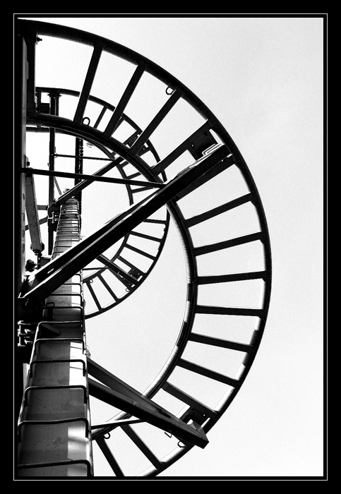 <b>Achtung die Kurve</b>