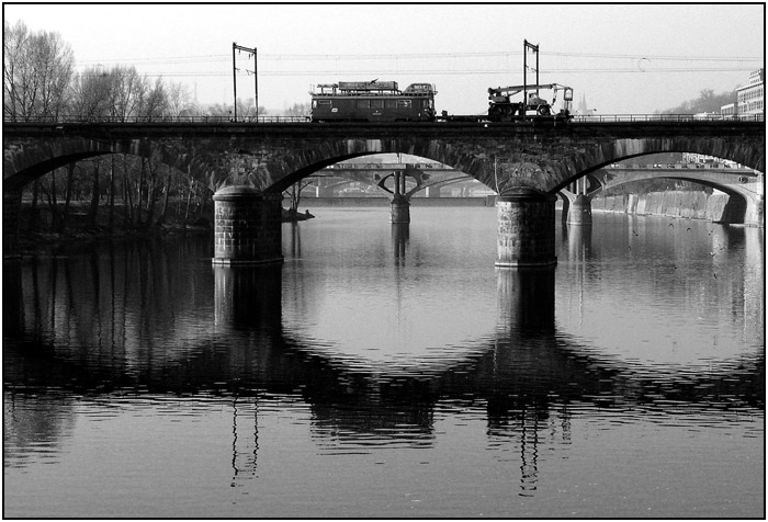 <B>Jede jede mašinka