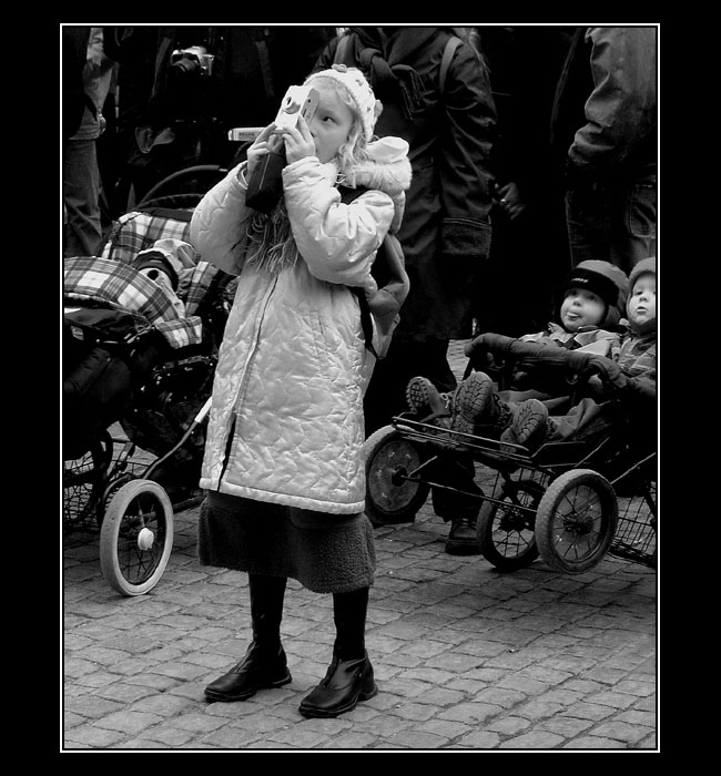 <B>Naše další do party...co???