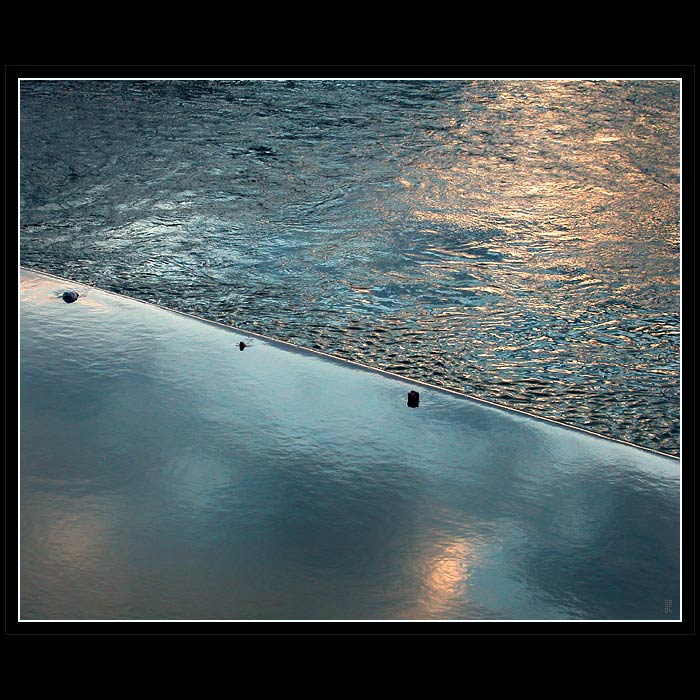 <b>...na hraně...<br>