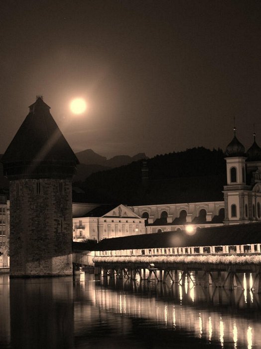 Luzern v noci