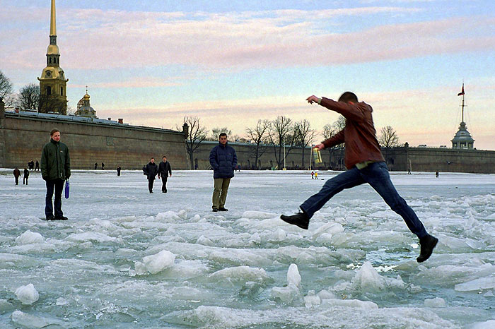 Old Russian entertainment - jumps on ice floes