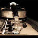 ...cimbál a housle...