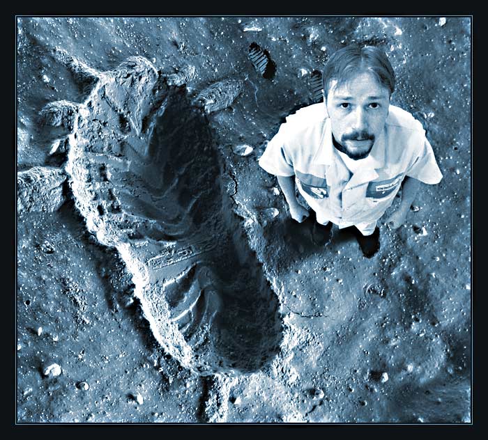 První Alenek na měsíci