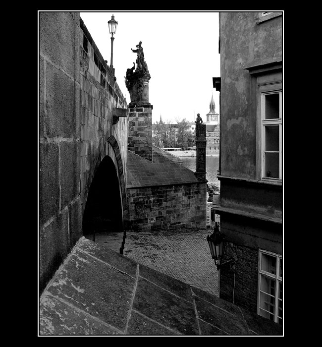 <B>Pražská zákoutí