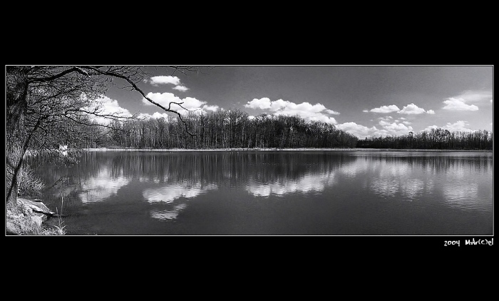 o5 jeden z mnoha rybníčků za domem