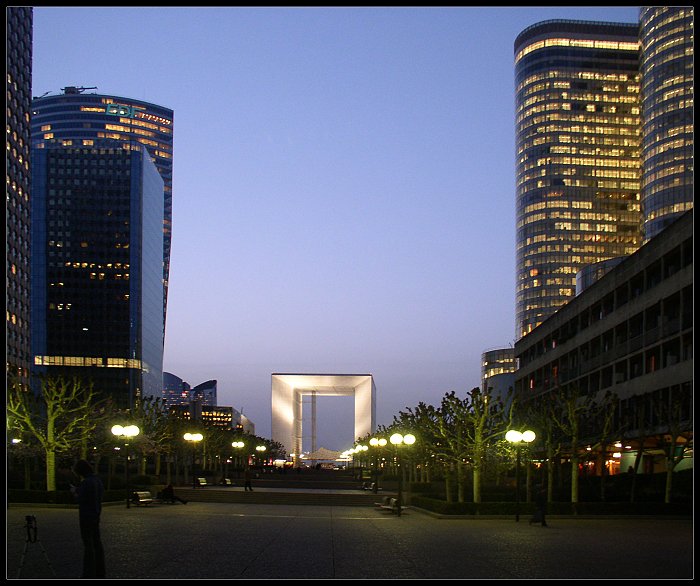 Večerní La Defense