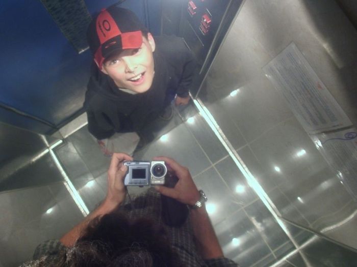 autoportrét ve výtahu