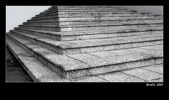 Stadion III. aneb Cheopsoida
