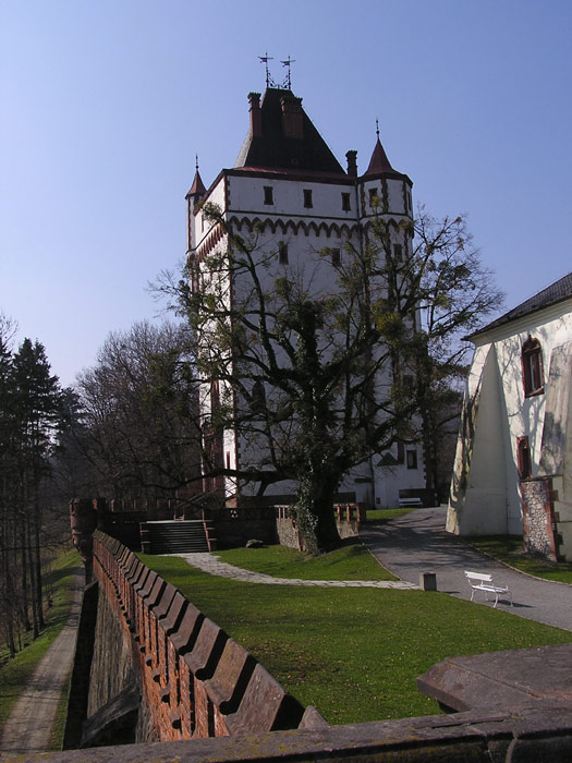 Hradec nad Moravicí