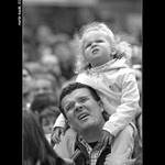 ne všem turistům se líbí orloj