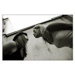 Na starým dvorku dvě mladý holky