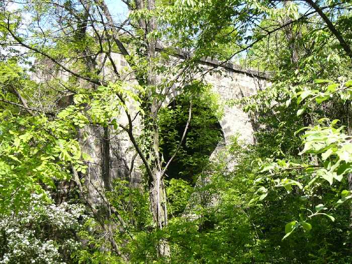 Tady jezdil vlak