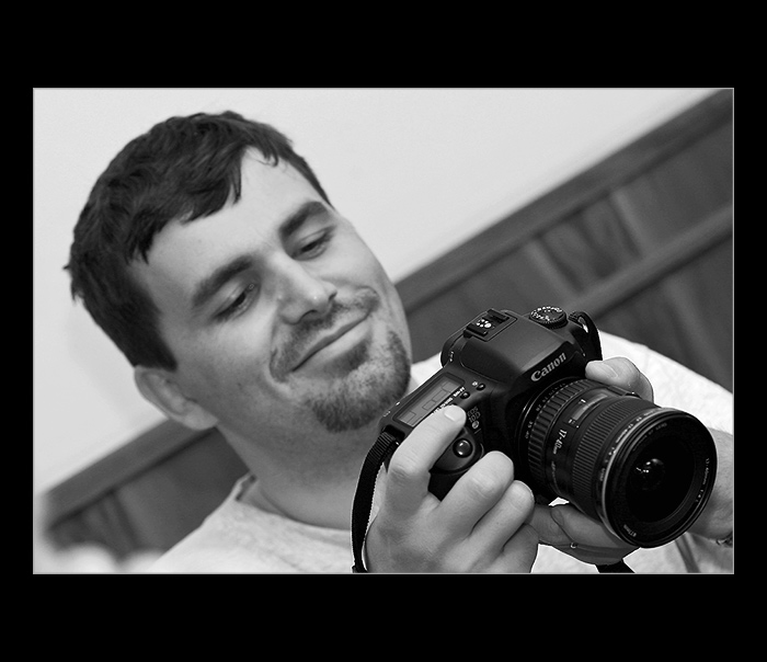 Hrdý EOS 10D a jeho sluha :)