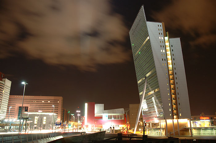Padající domy v Rotterdamu